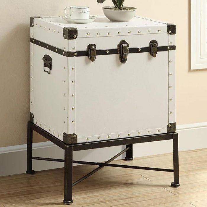 Nancy - Upholstered Vintage Side Table Storage Trunk - White