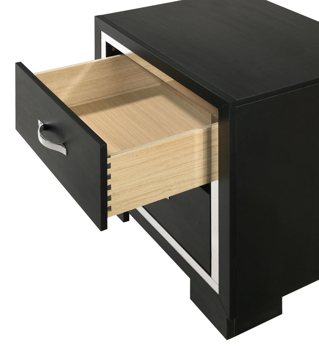 Gennro - Nightstand - Black